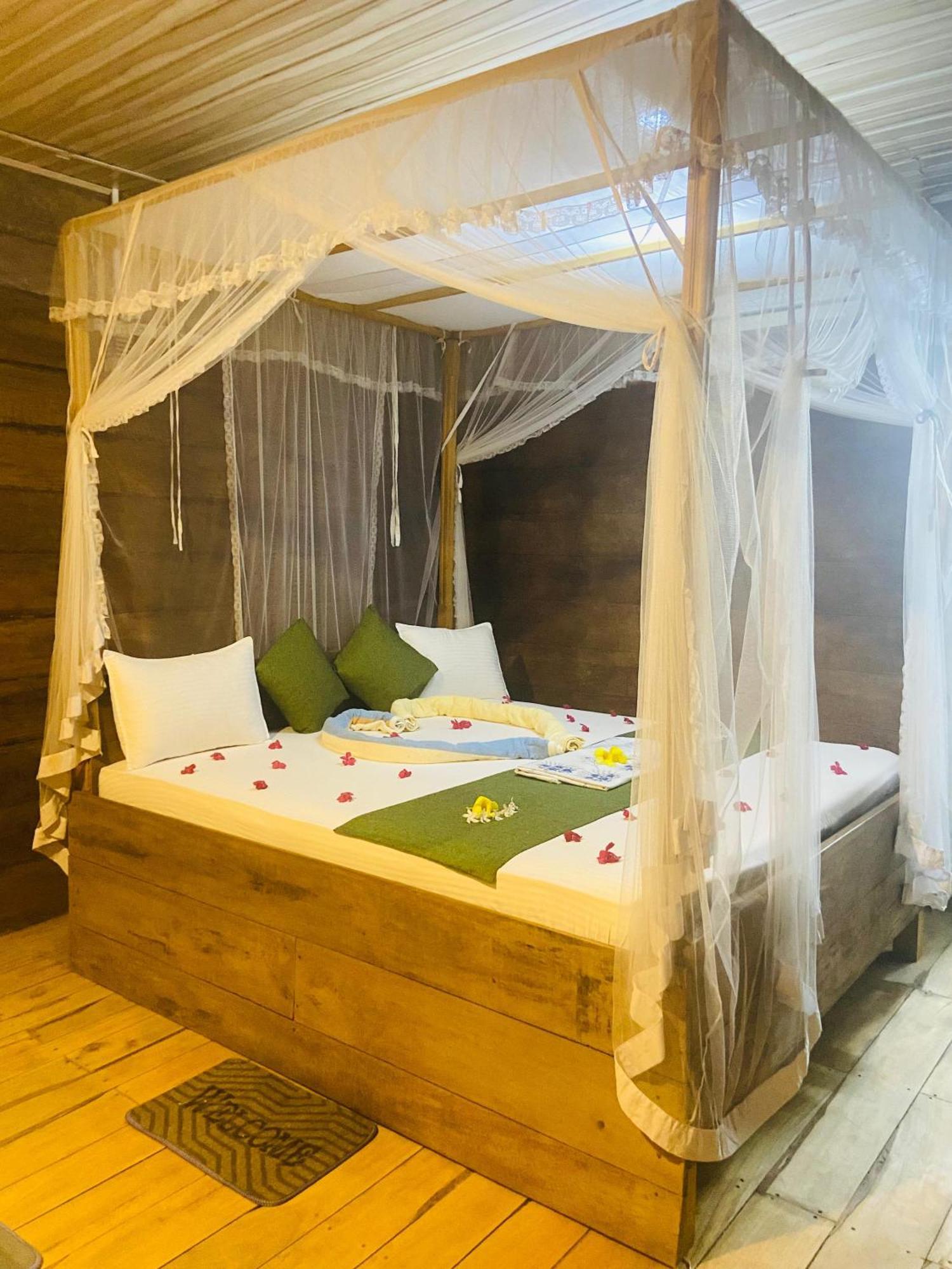 Coconut Island Yala Safari Place Tissamaharama Exterior photo