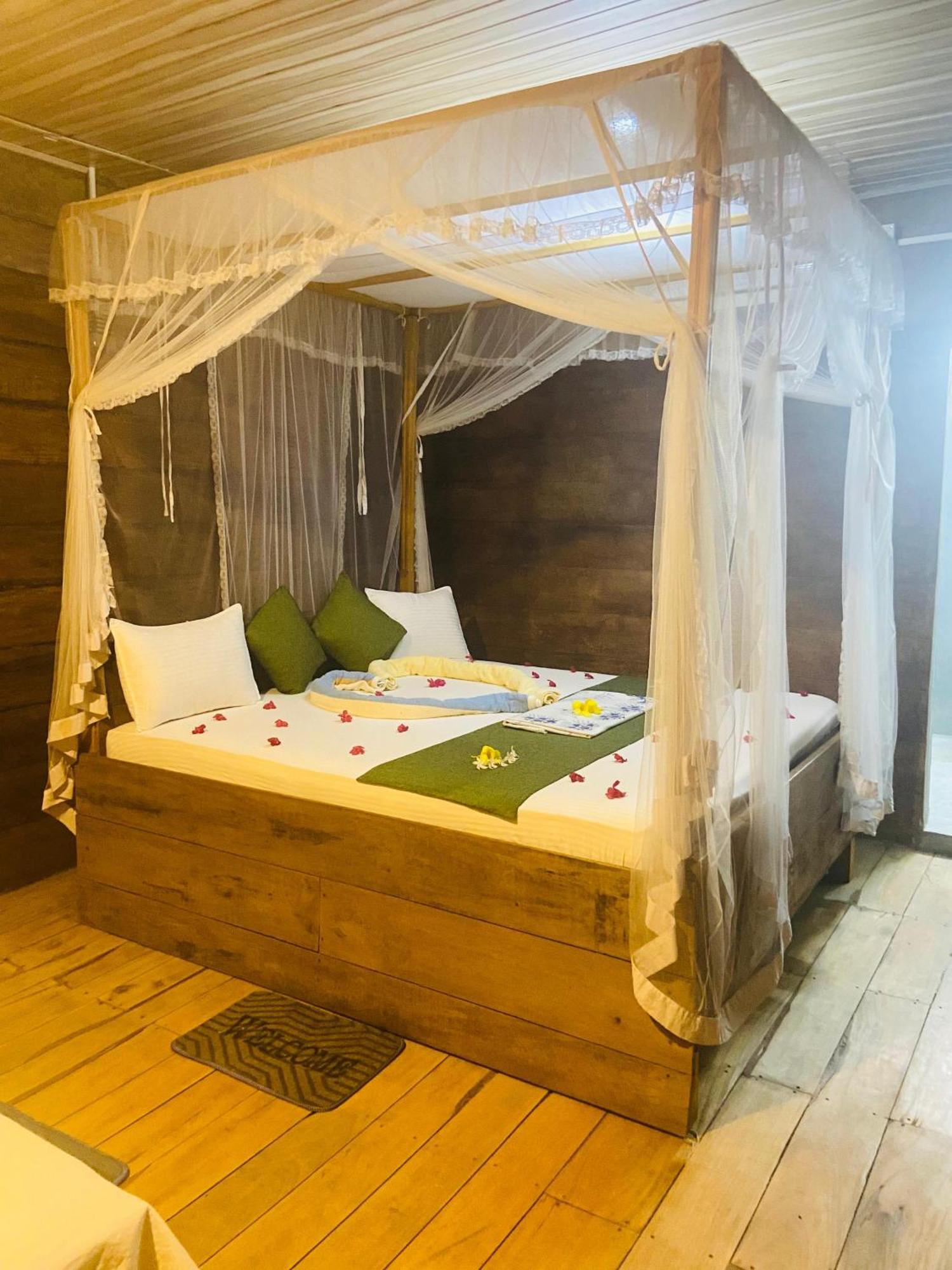 Coconut Island Yala Safari Place Tissamaharama Exterior photo